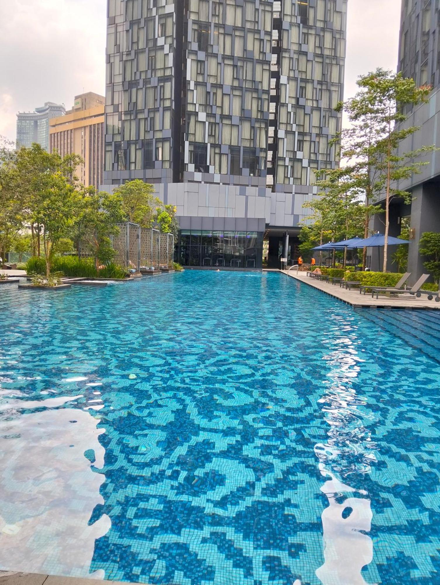 Appartamento Star Klcc By Bhs Kuala Lumpur Esterno foto